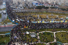 راهپیمایی ۲۲ بهمن در تهران - ۲